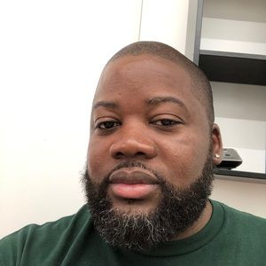 Meet your Posher, Derrick